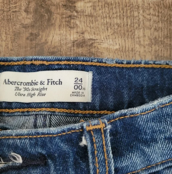 Abercrombie And Fitch 90s Ultra High Rise Jeans - Picture 6 of 6